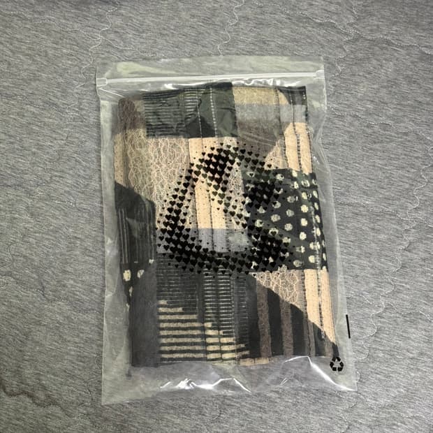 코이세이오 스카프 블랙