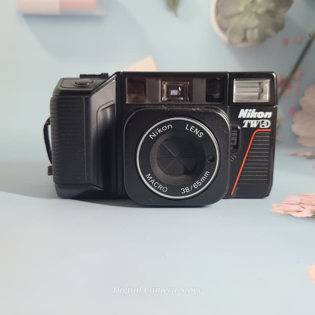 니콘 L35TW 필름 카메라 (빈티지 카메라)