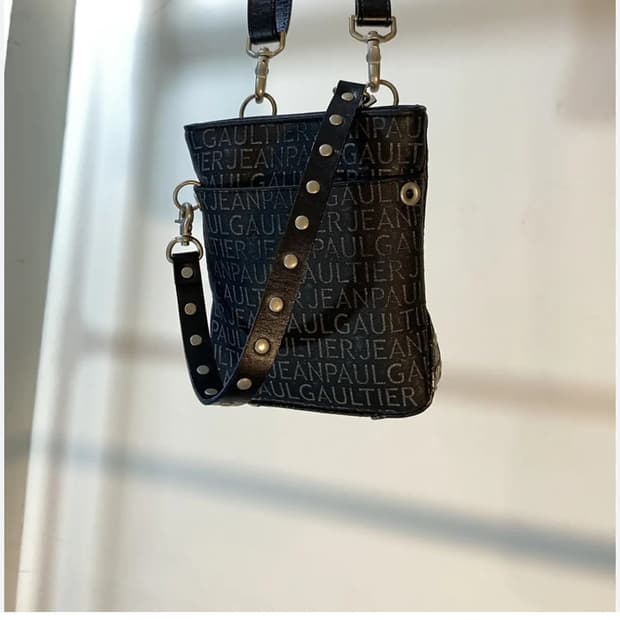 (구해요) 장폴고티에 크로스백