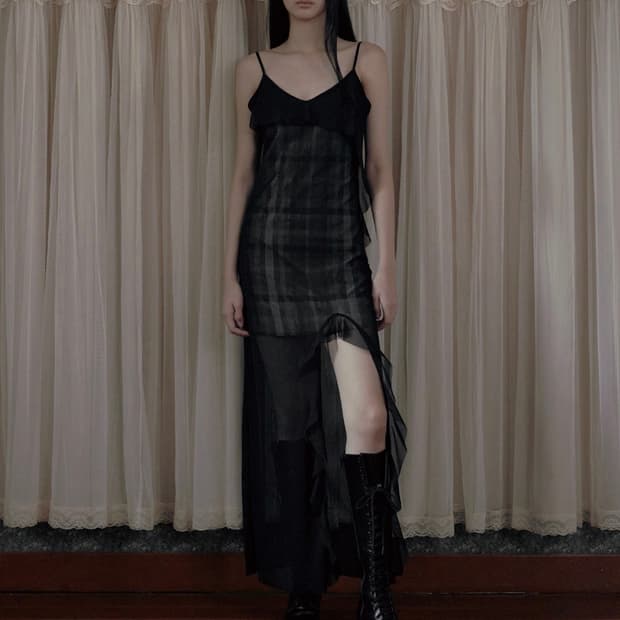 보헤미안서울SEETHROUGH CHECK RUFFLE MAXI DRESS