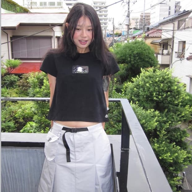 코이세이오 스마트어반유즈풀 산리오 포차코 프레임 반팔 티셔츠