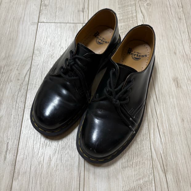 닥터마틴 1461 3홀 스무스 260