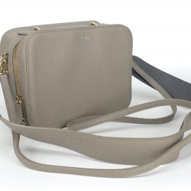 드메리엘 크로스백