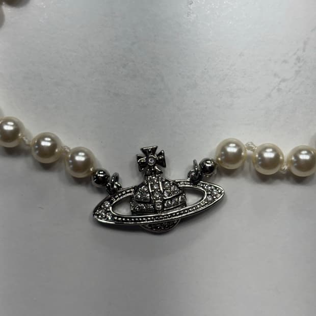 비비안웨스트우드 진주 초커