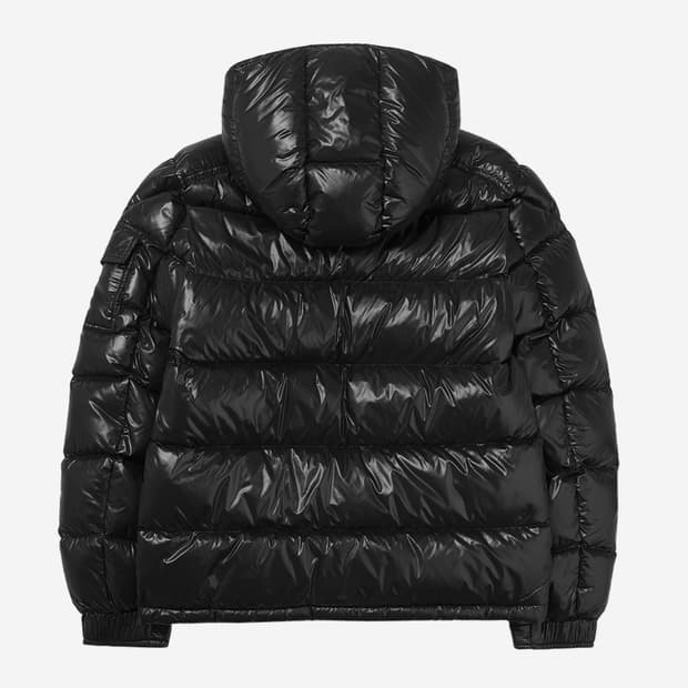 크림 몽클레르 패딩