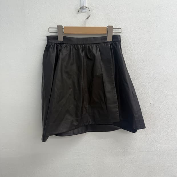 한섬 iro 이로 lamb skin 양가죽 스커트 34