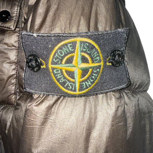 [S] 스톤아일랜드 경량패딩 블랙카키