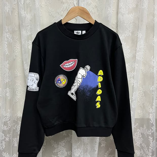 M) 아디다스 패치 로고 크롭 맨투맨 블랙