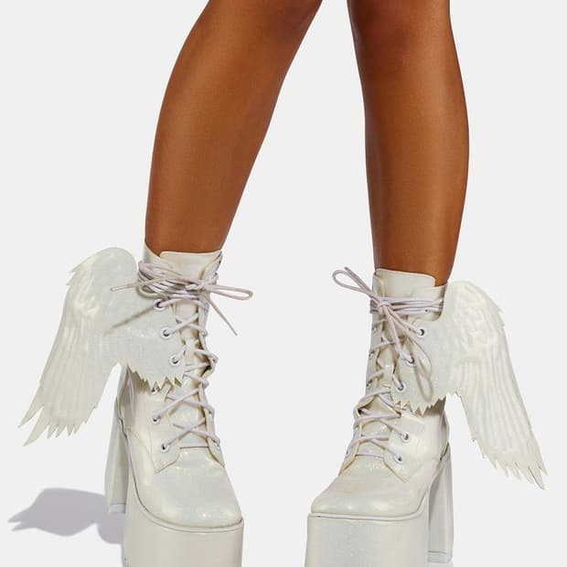 (유일매물)Dollskill 돌스킬 엔젤윙 글리터 부츠 