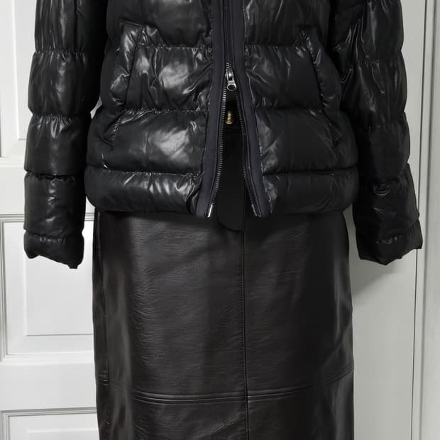 모스키노 진주카라 다운패딩