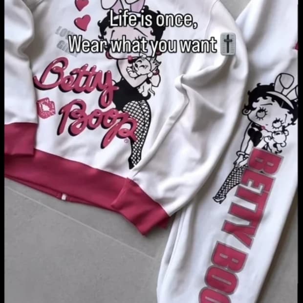 베티붑 트레이닝셋업 미착용