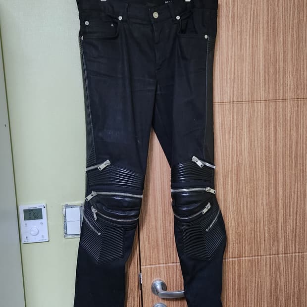 생로랑 레더패널진 33