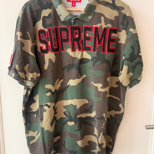  슈프림(SUPREME) 트윌 아플리케 폴로 우드랜드 카모 - 25FW