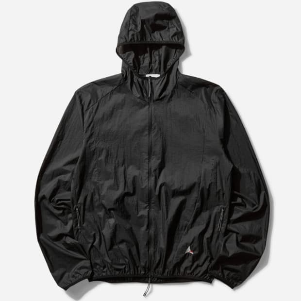 로아 패커블 윈드브레이커