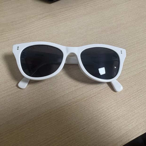 언더커버x이펙터 콜라보 선글라스