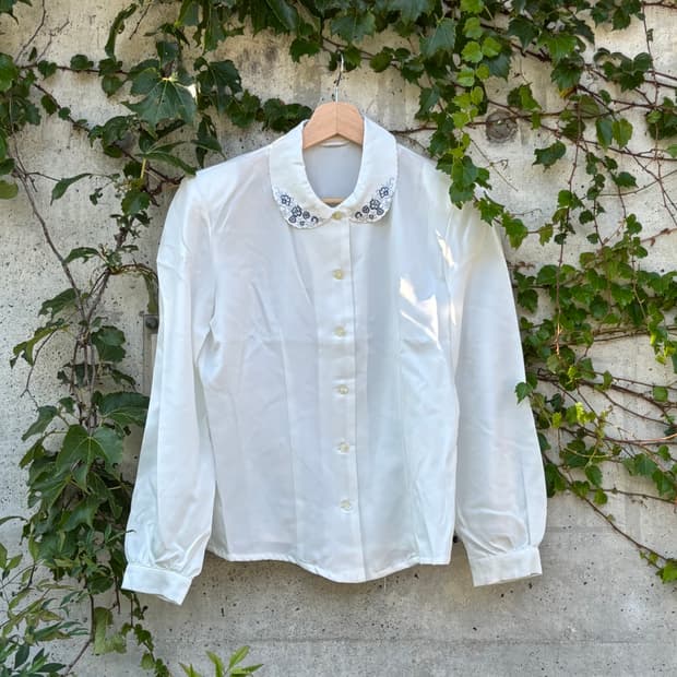 Flower Pattern White Blouse
