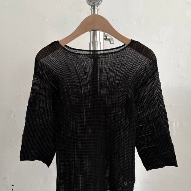 Emporio Armani 엠포리오 아르마니 90‘s 블랙 플리츠