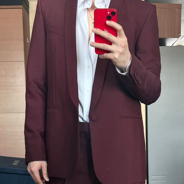 지방시 수트