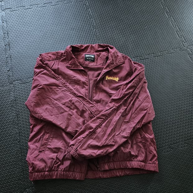 thrasher 트레셔 나일론 트랙 자켓 버건디