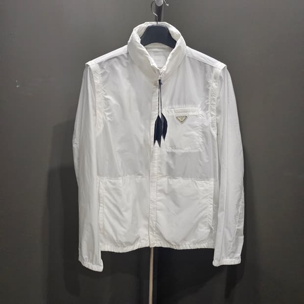 프라다 리나일론 삼각로고 셔츠자켓