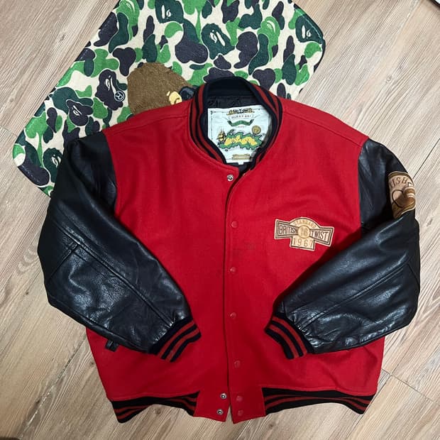 VINTAGE VARSITY JACKET
