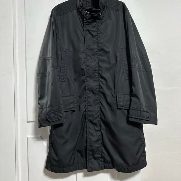 보스 나일론 코트