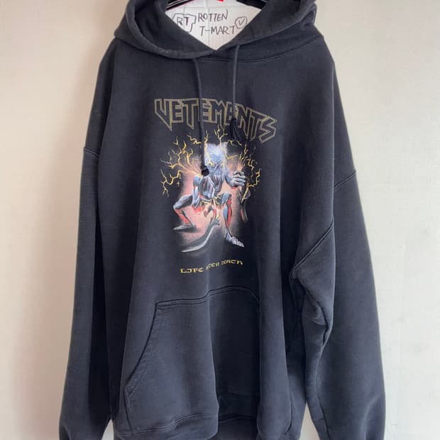 베트멍 21SS 일렉트릭 로고 헤비메탈 후드티