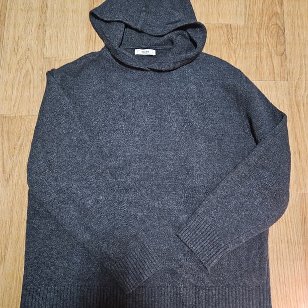 벨리에 후드 니트