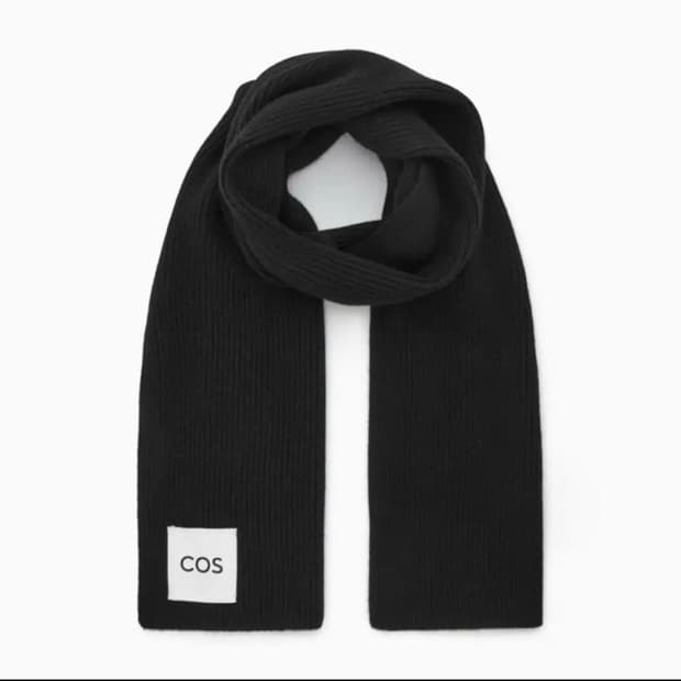 COS 울 블렌드 머플러 블랙