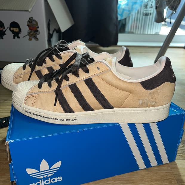아디다스x아트모스 송치 슈퍼스타 하치코 280