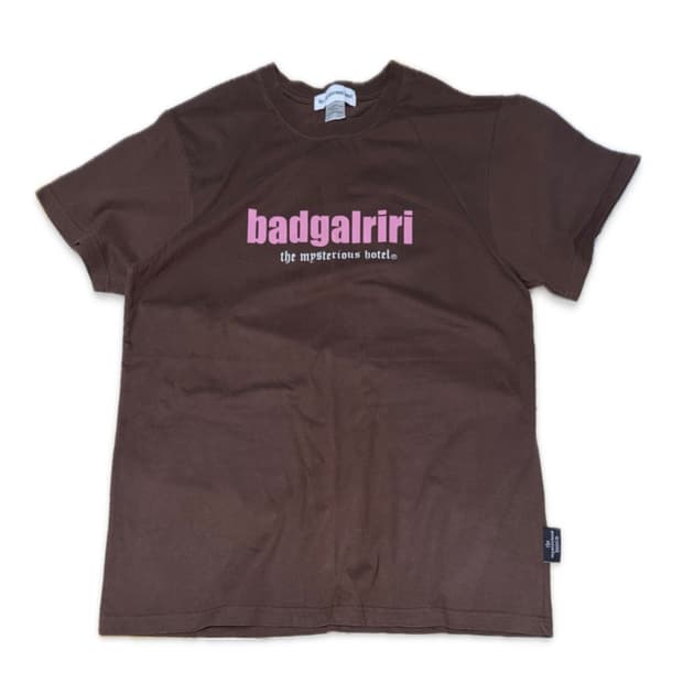더미스테리어스호텔 미호 리한나 badgalriri 반팔 티셔츠