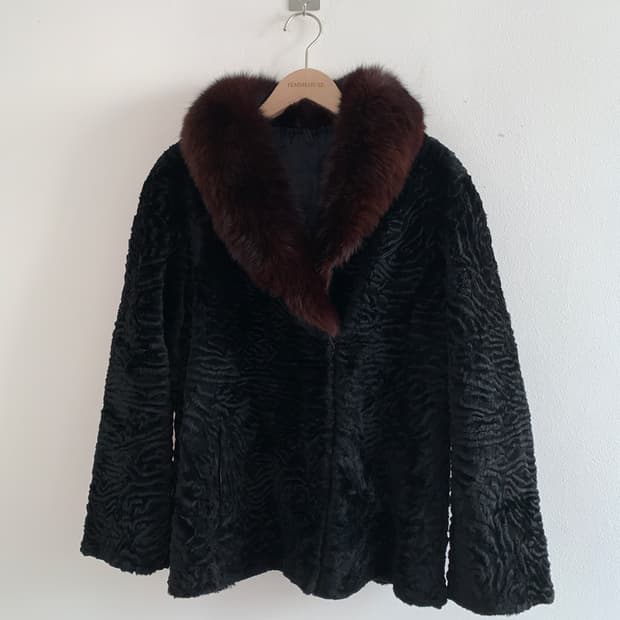 Oriental pattern fur jacket
