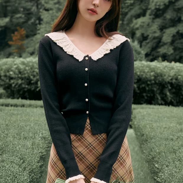 로라로라 장원영 프릴 가디건
