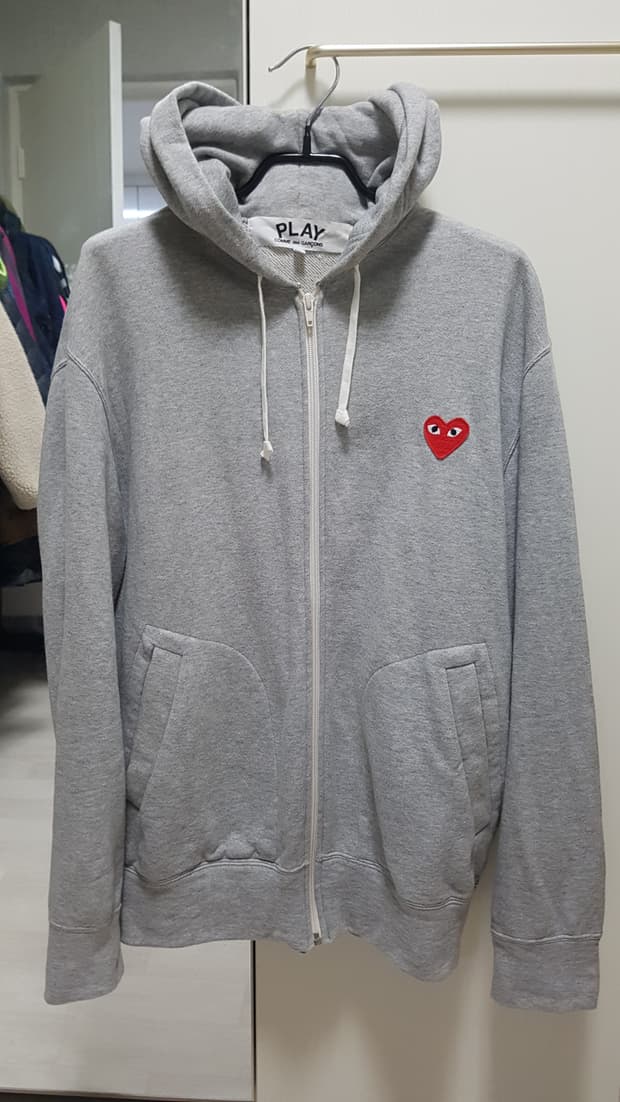 꼼데가르송 후드집업