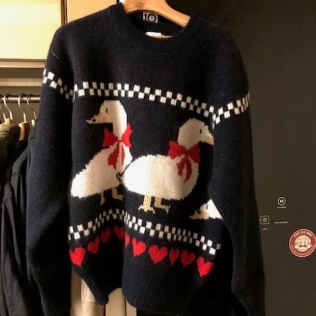 herill 헤릴 캐시미어 아휘루 니트