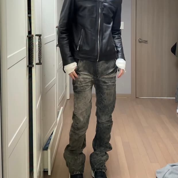 텍스쳐 슬림핏 패츠