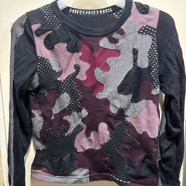 Hiroko bis 롱슬리브 패턴 티셔츠
