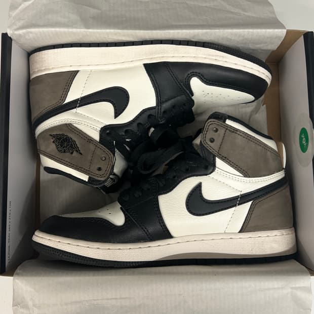 에어조던1 레트로하이 OG 블랙 모카 230