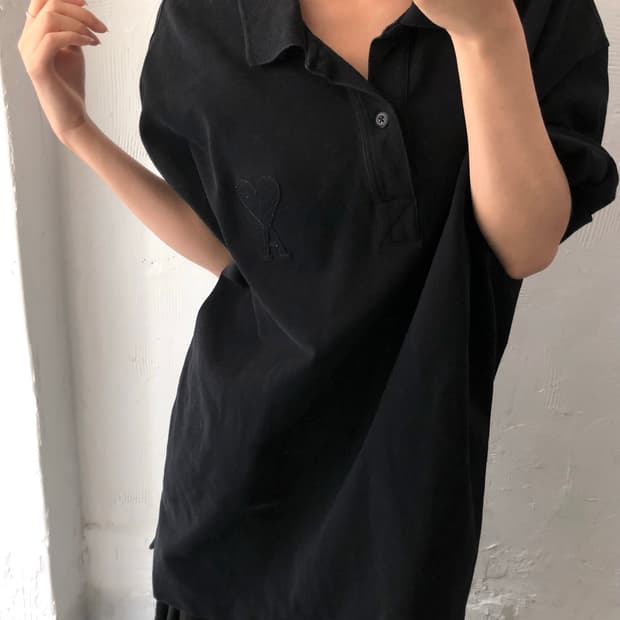 AMI 아미 블랙 하트로고 오버사이즈 PK 카라티셔츠