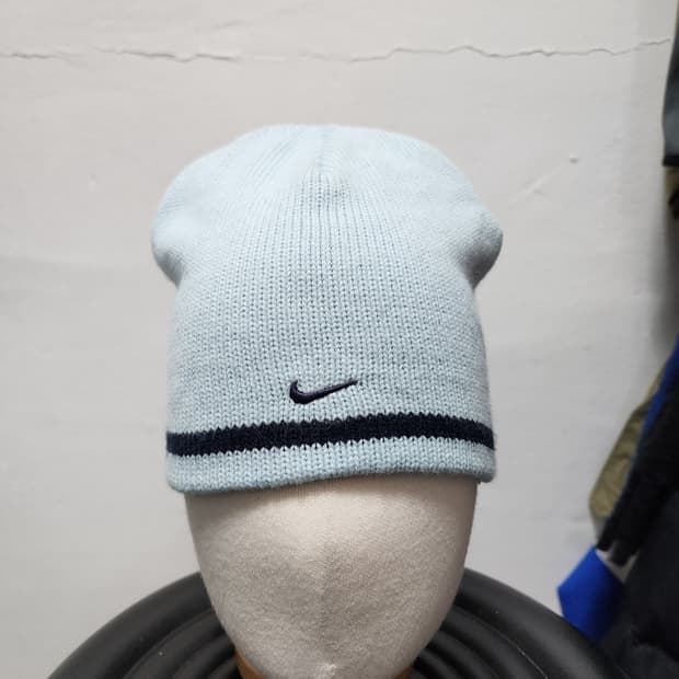 나이키 빈티지 하늘색 비니 
