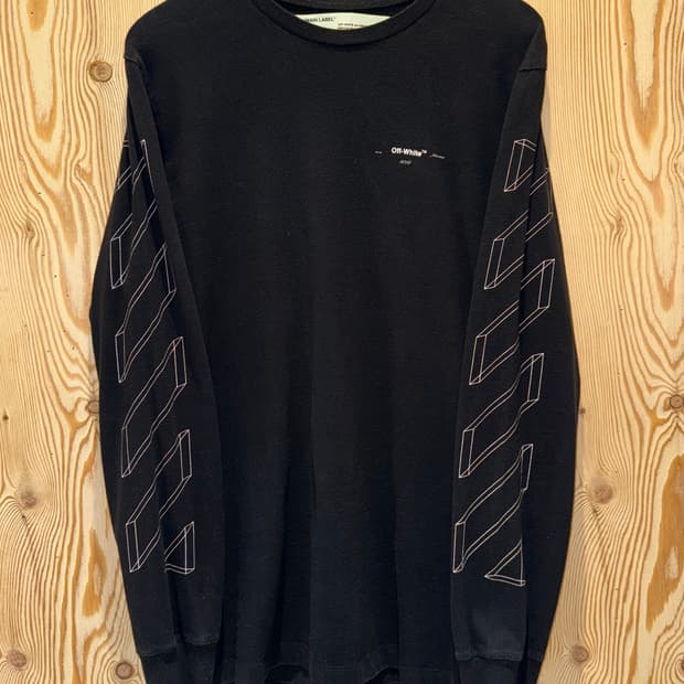오프화이트 3d라인 애로우 맨투맨 