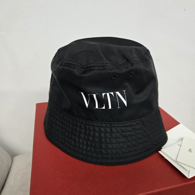 [보증서 정품]발렌티노 버킷햇