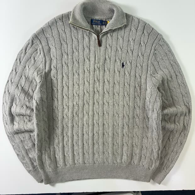 Polo  폴로 랄프로렌 신형 자수 코튼 그레이 꽈배기 반집업 니트 