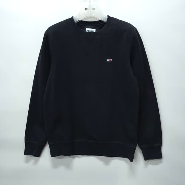 ​타미진스 클래식 로고 크루넥 맨투맨 블랙 (55)