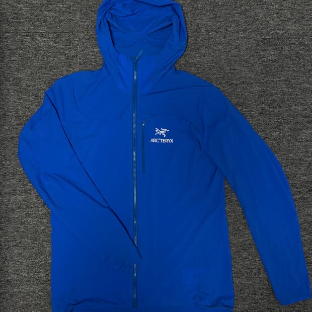 아크테릭스 스쿼미시 후디 (Arc'teryx Squamish Hoody)