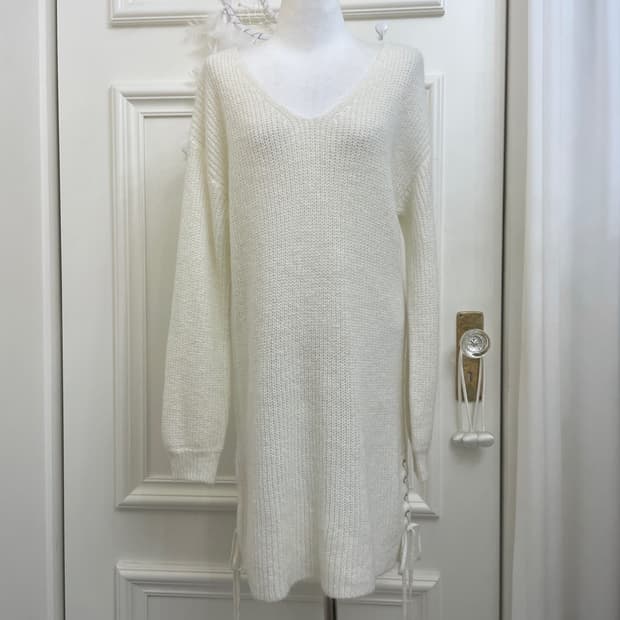 ivory side lace-up loose sweater opc