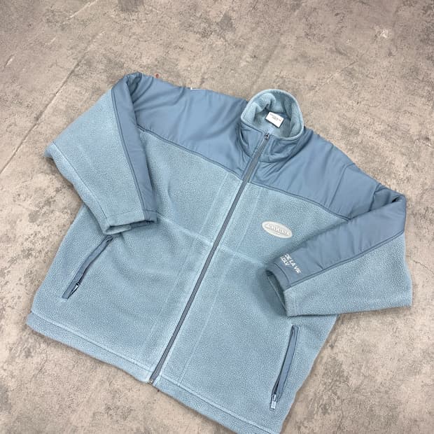 아크메드라비 후리스집업