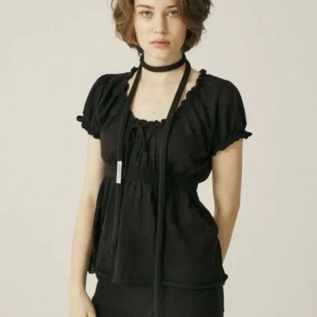 쓰리타임즈 베리퍼프탑 반팔 블라우스 berry puff 블랙