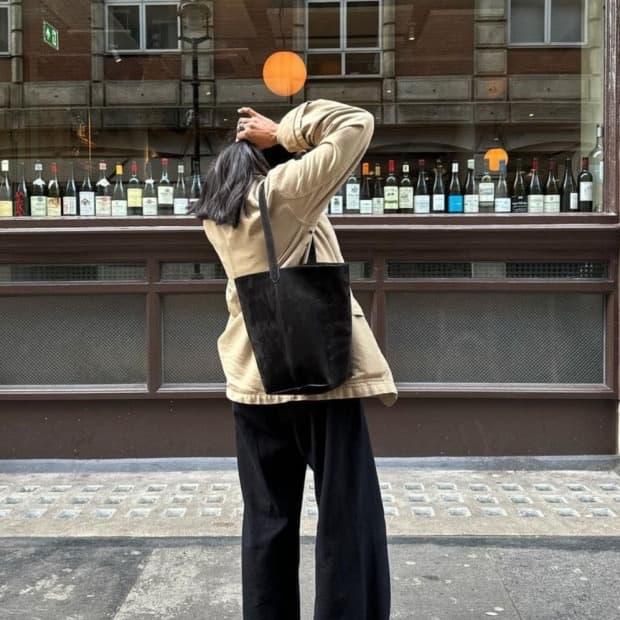 The row 더로우 파크백 미듐 누벅 블랙 정품