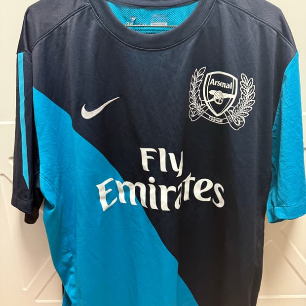 11/12 아스날 유니폼